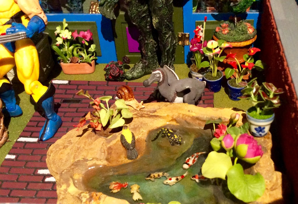 Action figure dollhouse Suzanne Forbes