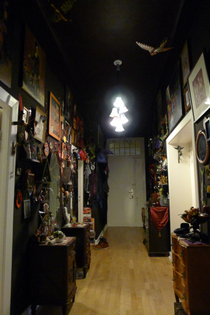 Suzanne Forbes decor hallway front door