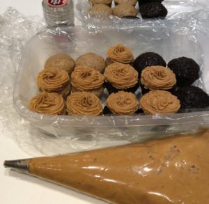 making cupcakes Suzanne Forbes 2016