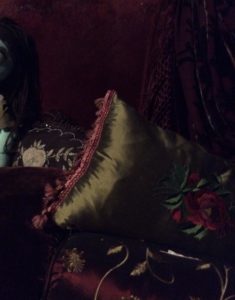 passementarie-embroidered-pillow-edited