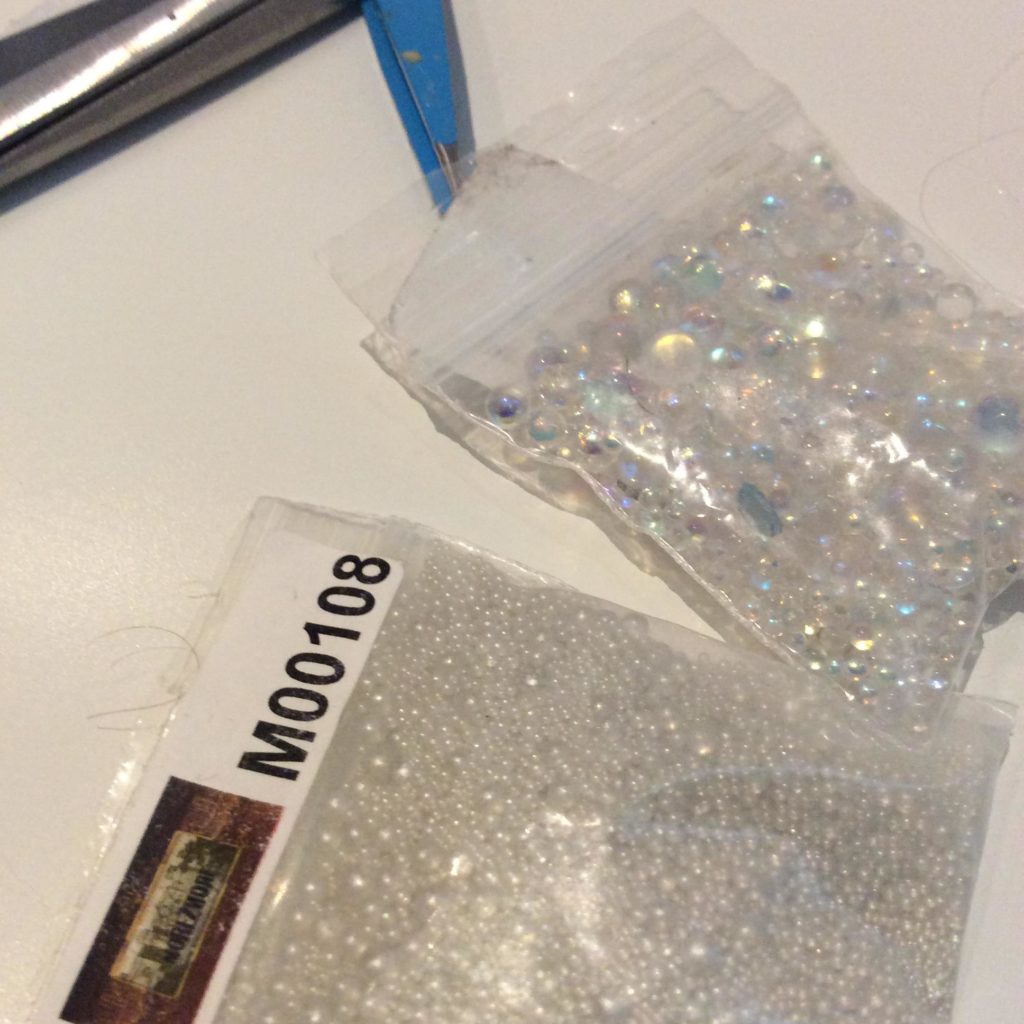 iridescent microbeads from Morezmore